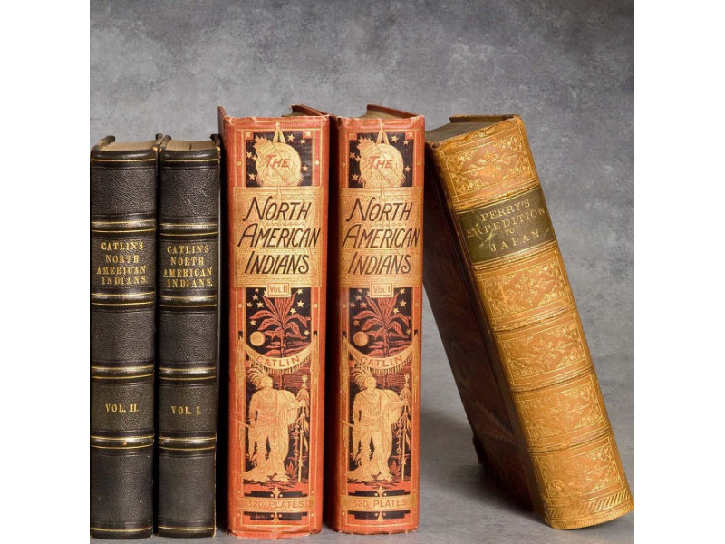 Как ухаживать за книгами в кожаном переплете?